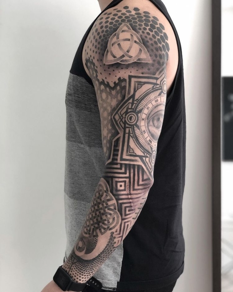 10 of the Best Geometric Tattoo artists to follow on Instagram