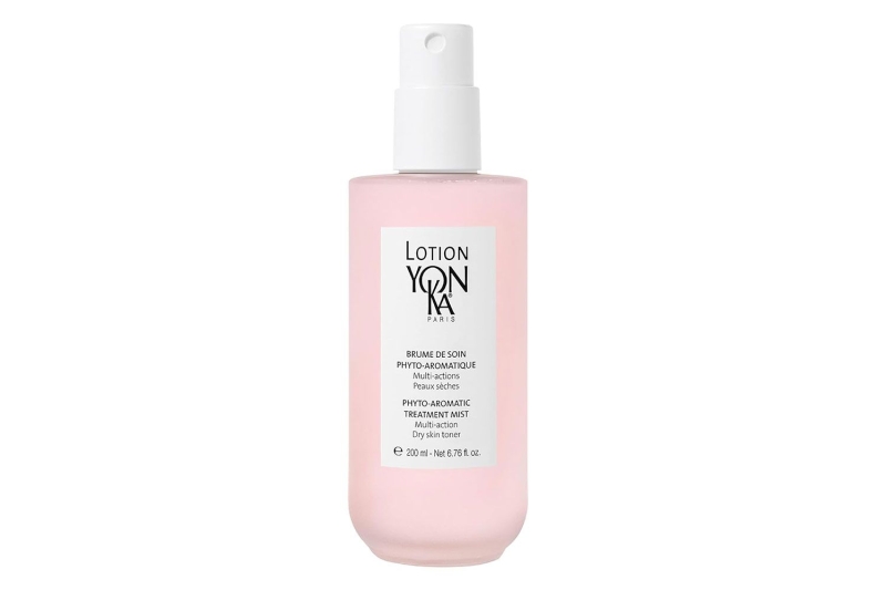 I found 10 Martha Stewart-approved items and brands at Amazon, including L’Oréal Paris Lumi Glotion, Mario Badescu’s Super Collagen Mask, Rag and Bone jeans, and more, starting at $8.