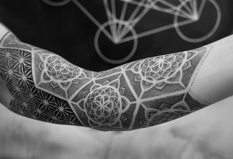 Interview with Dillon Forte – Master Tattooist specialized in Sacred Geometry