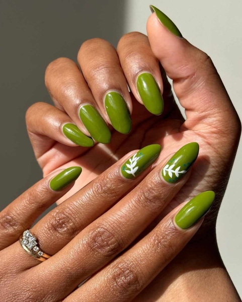 From butter yellow to lime green, here are eight May nail colors we can't get enough of. Plus, nail experts weigh in on why they're a perfect choice all spring long.