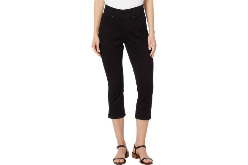 Look of the Day for May 2, 2024 features Bella Hadid in black capri pants. Shop similar capri styles worn by Kendall Jenner and Jennifer Lawrence for spring and summer 2024 at Amazon and Nordstrom.