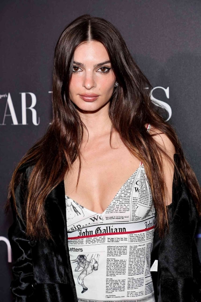 Ease is a major element of the EmRata brand—the model's seemingly effortless approach to beauty leaves room for her natural features to do most of the work. Here are 15 of her best hair looks.