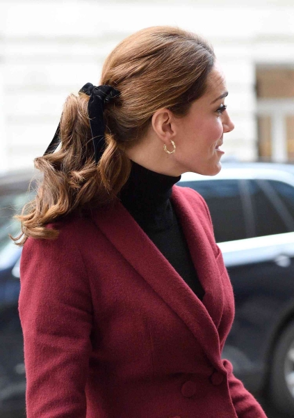 The Kate Middleton haircut is all about long layers and full-bodied volume. Here's what experts have to say about the Princess's signature style.