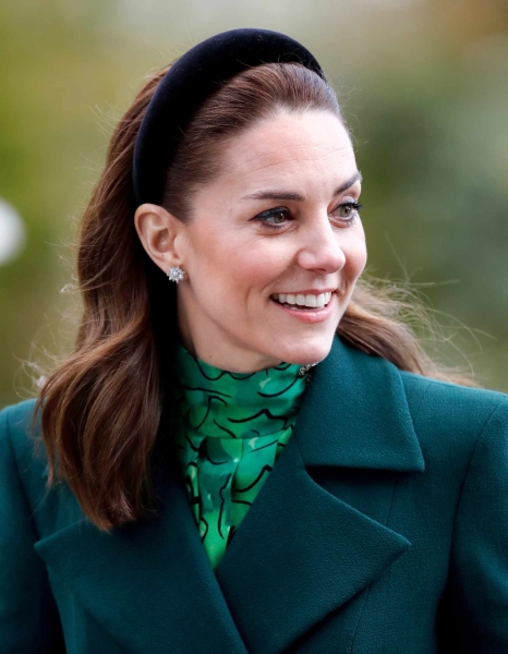 The Kate Middleton haircut is all about long layers and full-bodied volume. Here's what experts have to say about the Princess's signature style.