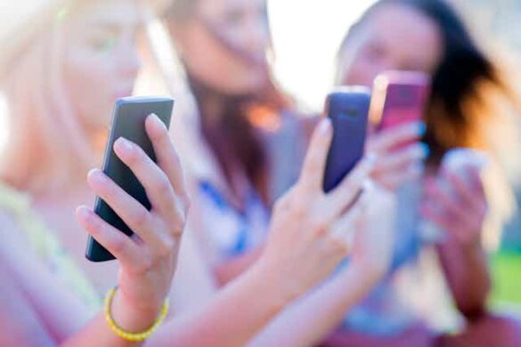 Banning Social Media For Under-16s Won’t Help – Teaching Digital Media ...