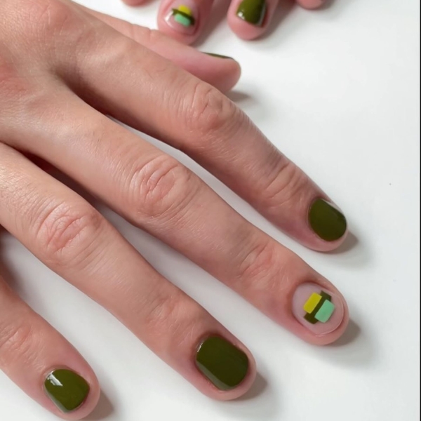 Celebrate the last full month of summer in style with one of these eye-catching August nail ideas.