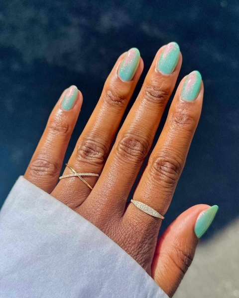 It's undeniable: Green is the color of the moment. Whether you want to go full neon or more muted, here are 18 short green nail looks to inspire your next manicure.