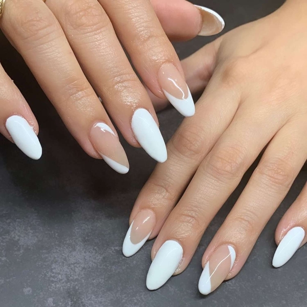 Simple white nail designs never go out of style. Here, explore some of our favorite simple white nail designs, plus get tips from manicurists on how to recreate them.