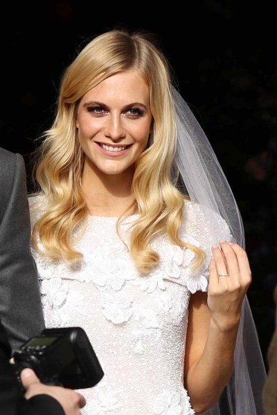 When it comes to wedding makeup, soft, natural looks are popular, if far from the only option. From sexy smoky eyes to no-makeup makeup, these celebrity wedding looks offer plenty of inspiration.