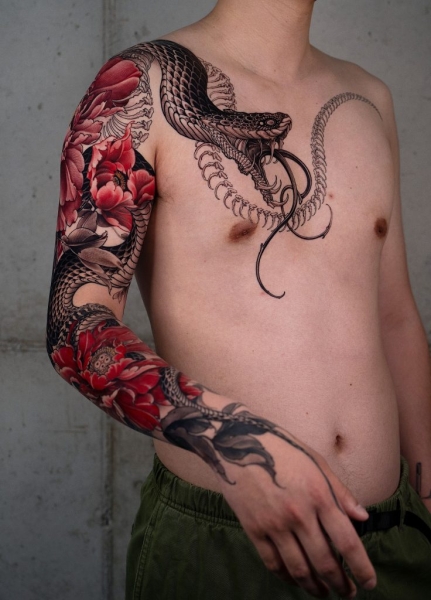 Kim Hoon: The Master of Dragon & Snake Tattoos