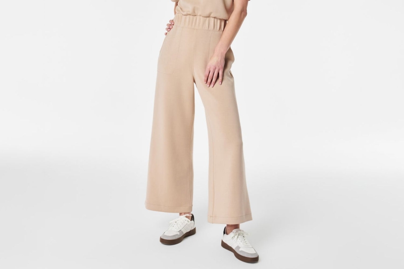 Spanx’s end-of-season summer 2024 sale is in full swing, and it includes more than 100 of the brand’s best-sellers for up to 70 percent off, including my go-to style hack. Shop my favorite pants that feel like sweats, plus more, during Spanx’s big summer sale.