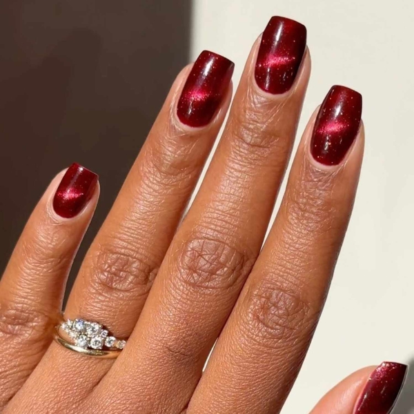 Square nails are making a comeback! From tortoiseshell print to colorful French manicures, scroll through 20 square fall nail ideas we can’t wait to recreate this autumn.