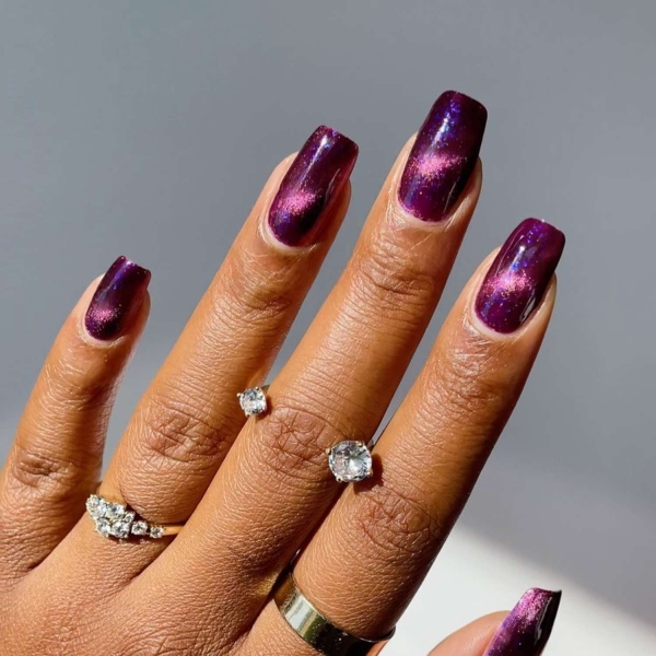 Square nails are making a comeback! From tortoiseshell print to colorful French manicures, scroll through 20 square fall nail ideas we can’t wait to recreate this autumn.