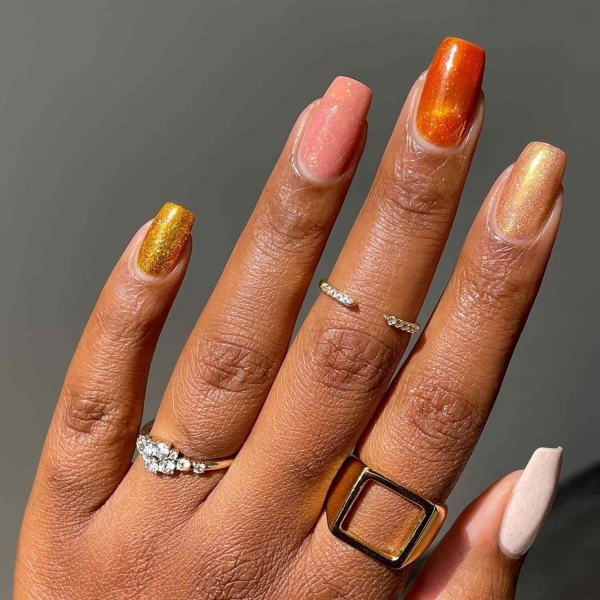 Square nails are making a comeback! From tortoiseshell print to colorful French manicures, scroll through 20 square fall nail ideas we can’t wait to recreate this autumn.