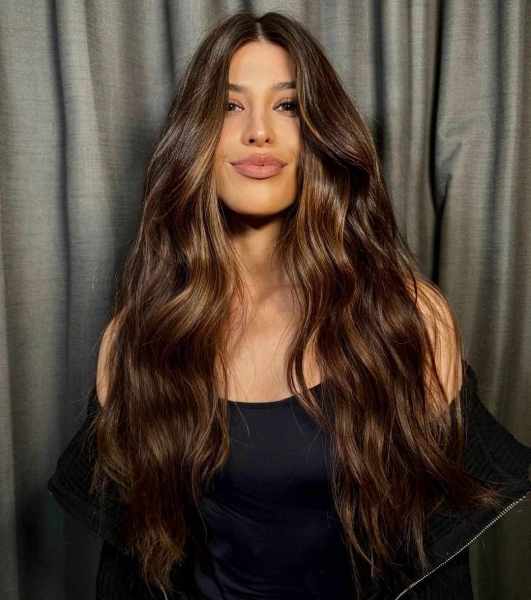 We spoke with the best colorists and hair stylists to uncover the top hair colors this season, from cherry cola red and dark chocolate brunette to old money blonde and more.