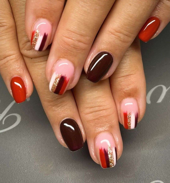 With the promise of a crisp, cool autumn right around the corner, there is no better time to change up your nail routine. Swipe through 40 stunning French nail ideas for fall.