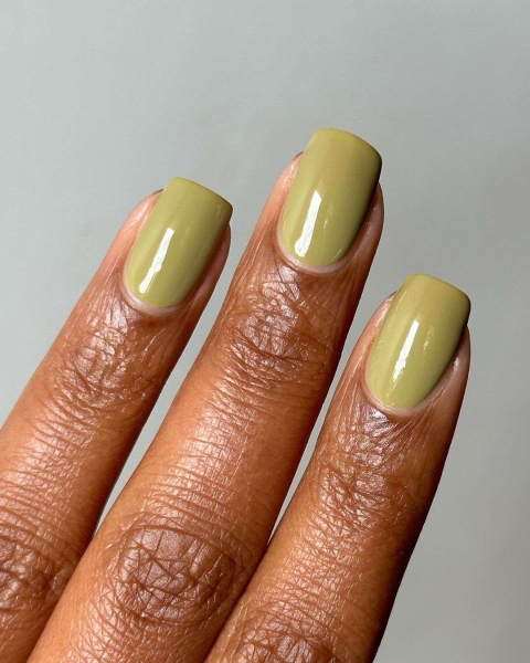 From earthy swirls to clean French manicures, here are 20 manicures that are perfect to wear during Virgo season.