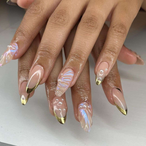 From earthy swirls to clean French manicures, here are 20 manicures that are perfect to wear during Virgo season.