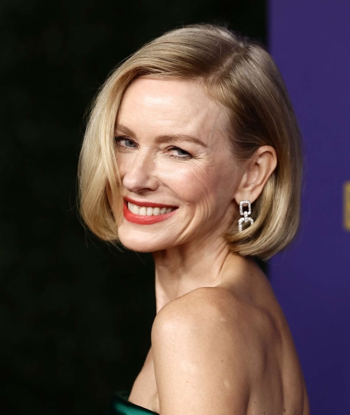 From the sweet, curled-under coif on Naomi Watts to the razor-sharp cut on Skye P. Marshall, the side-part bob appeared in many variations; making the case to embrace the look for fall.