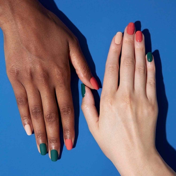 September is the perfect time to start embracing richer, cooler tones and earthier palettes in your fashion and beauty choices. Here, explore over a dozen September nail ideas featuring with the hues.