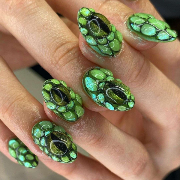 There is no shortage of designs available when you’ve got all three dimensions to work with—explore stunning 3D nail designs, here.