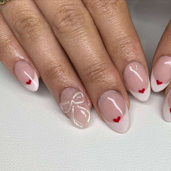 There is no shortage of designs available when you’ve got all three dimensions to work with—explore stunning 3D nail designs, here.