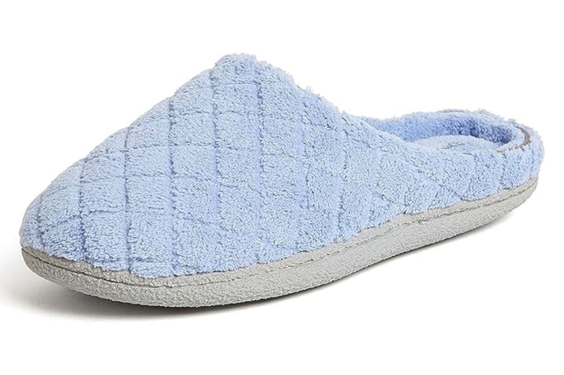 Amazon is overflowing with comfy slipper options ahead of October Prime Day, including indoor-outdoor slippers or fuzzy memory foam slip-ons. We’ve rounded up the eight best pairs on sale, starting at $10.