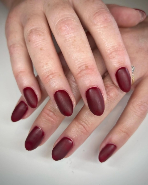 As fabulous as red wine looks in a glass, its color is even more stunning for a moody autumnal manicure. Here, scroll through 20 red wine nail looks perfect for fall.