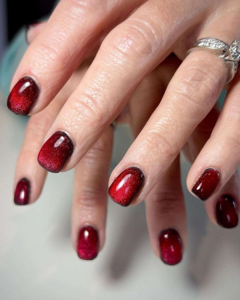 As fabulous as red wine looks in a glass, its color is even more stunning for a moody autumnal manicure. Here, scroll through 20 red wine nail looks perfect for fall.