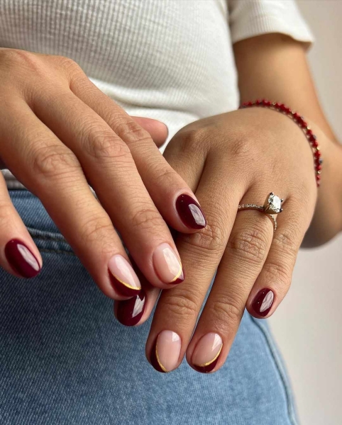 As fabulous as red wine looks in a glass, its color is even more stunning for a moody autumnal manicure. Here, scroll through 20 red wine nail looks perfect for fall.