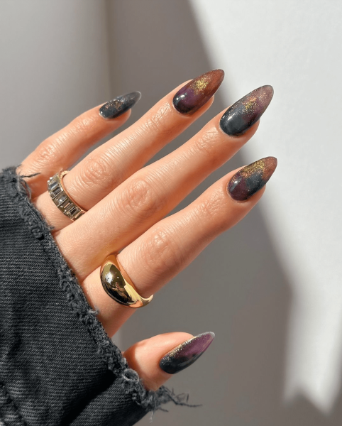 Just as the leaves change their colors, your nails might be due for a change as well. Here are 19 dark nail art designs to choose from.