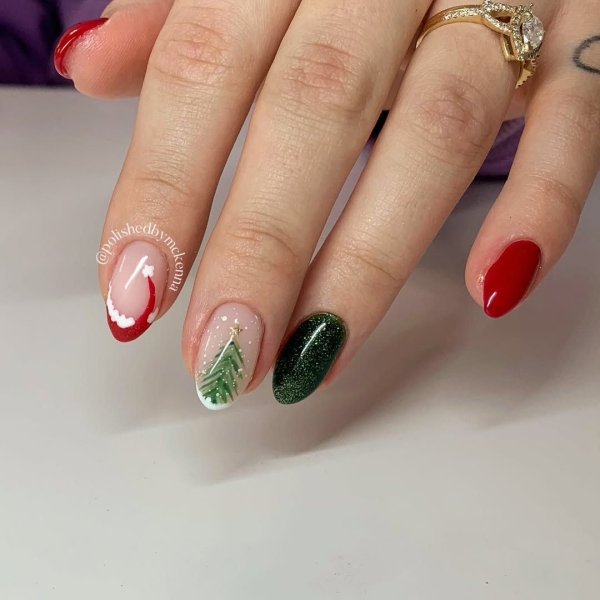 As the winter chill settles in, there is nothing more comforting than a chic new mani—and nothing says chic like a French manicure. Here, we'll show you how to blend the comfort and nostalgia of Christmas with the trendy, classy energy of a French manicure.