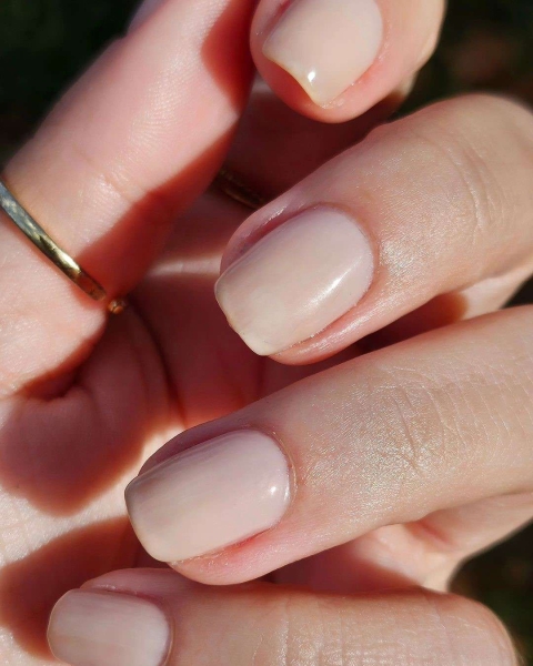 In the world of wild and wonderful nail designs, it feels incredible to go back to the basics. We've rounded up 20 plain nail looks for when you want a more relaxed look.