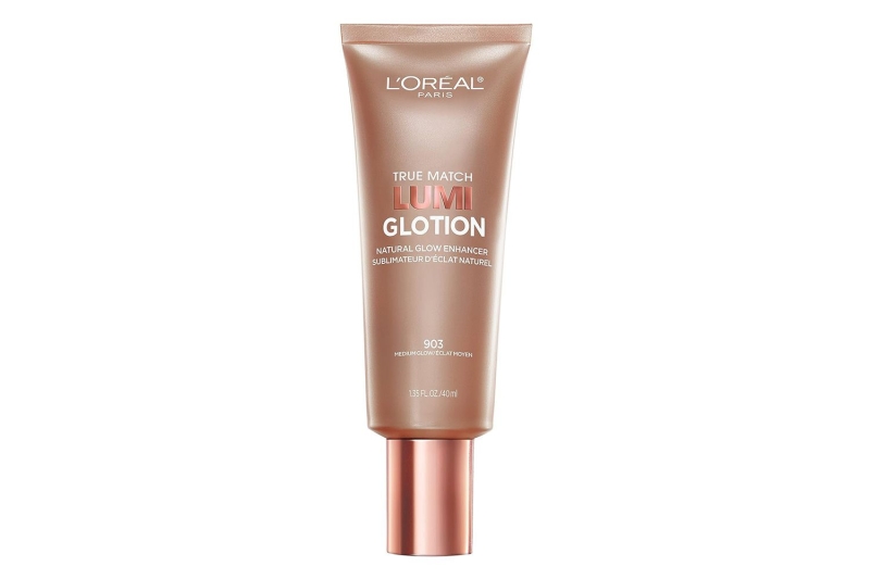 Martha Stewart’s makeup artist Daisy Toye said she uses Clé de Peau’s Beauté Radiant Fluid Natural Foundation. Shop it starting at $117 on Nordstrom, Amazon, and Saks.