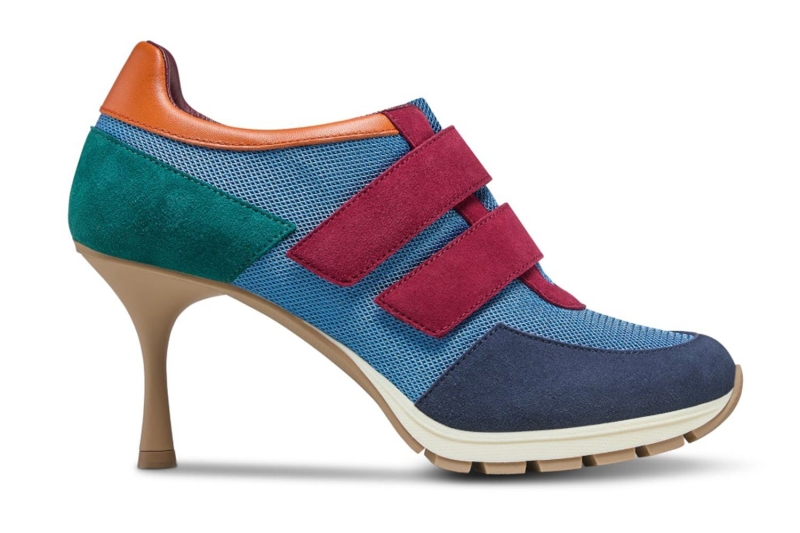 Sneex’s Icon sneaker heels made Oprah’s 2024 Favorite Things list. Shop the hybrid shoes Oprah, Gayle King, and Reese Witherspoon have worn from Sneex and Amazon for $395.