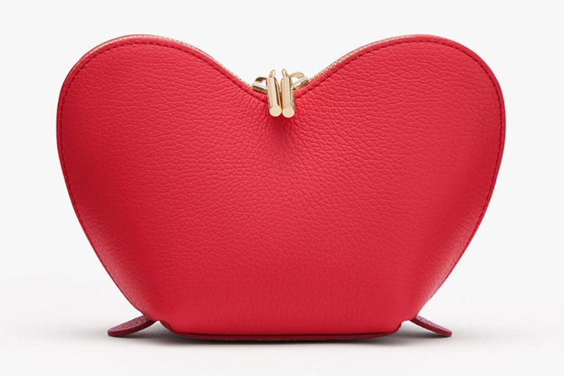 These are the 27 best holiday gifts for her according to an editor. Shop brands including Coach, Cosrx, Dior, and Glossier starting at $15.