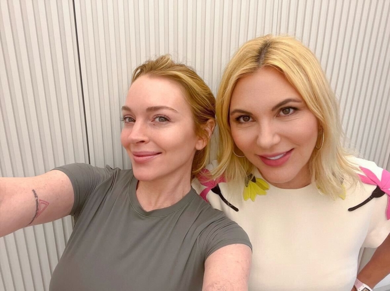 Lindsay Lohan's anti-aging secret weapon has been revealed after the 'Mean Girls' actress posed in a December 10 Instagram selfie with her doctor. Here's what to know about her dermatologist.