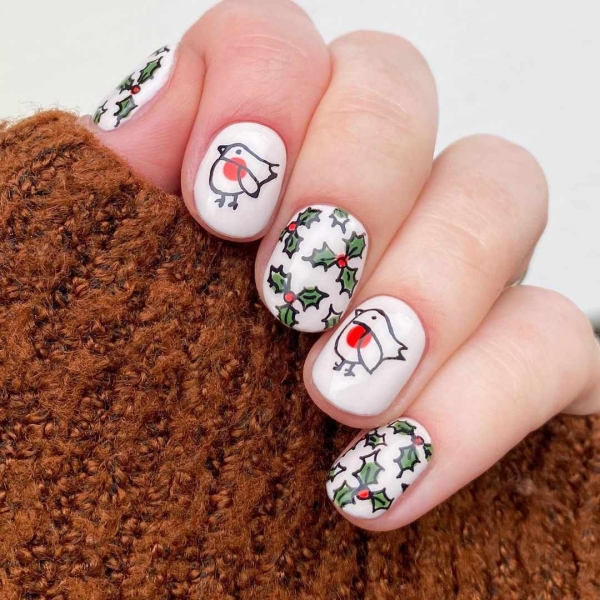 With holiday nail designs, you can lean into chunky glitters, fine shimmers, rich jewel tones, and festive motifs to keep a little piece of the holiday spirit right at your fingertips.