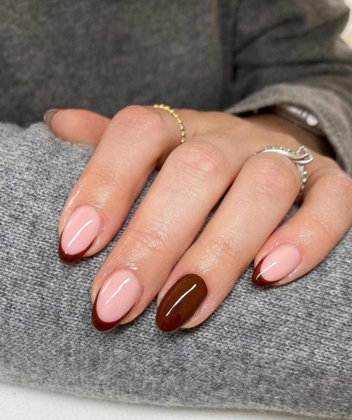 Explore 15 ways to try out the mocha manicure trend. Whether your nails clean and simple or over-the-top ornate, we've got the best look for you.