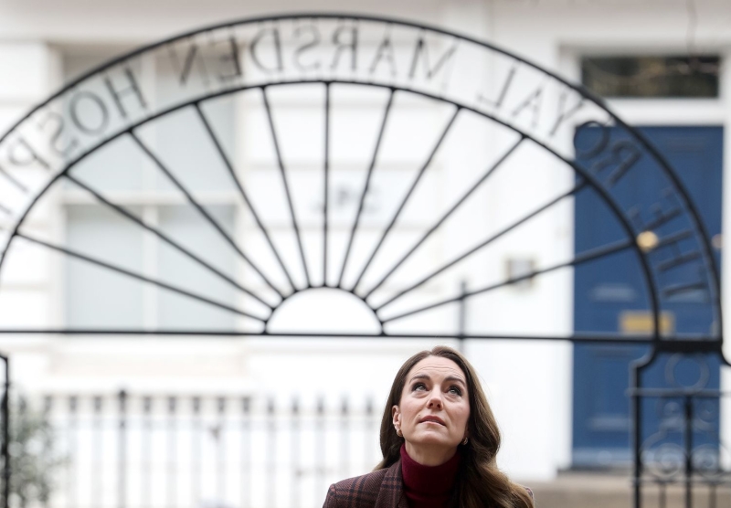 Kate Middleton revealed that she got attached to her chemotherapy port while she was undergoing cancer treatment, she told a cancer patient during her visit to The Royal Marsden Hospital.