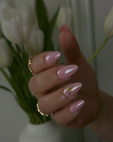 Light pink is a classic nail color. It mimics the color of the natural nail bed and is neutral enough to go with any outfit. Whether you prefer a neutral nail look or something bolder, find inspiration here.