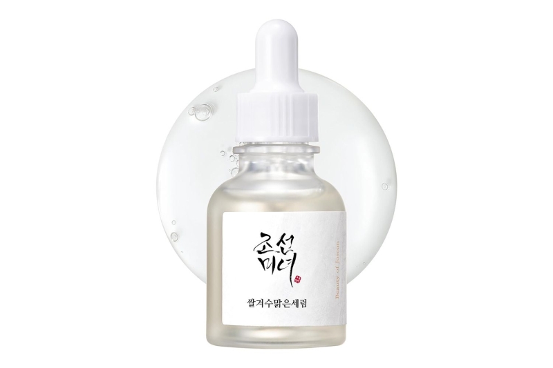 The Matkas Triple Pure Hyaluronic Acid Serum is $25 at Amazon. Shoppers say the Korean anti-aging serum fades deep wrinkles while significantly plumping and hydrating dry skin.