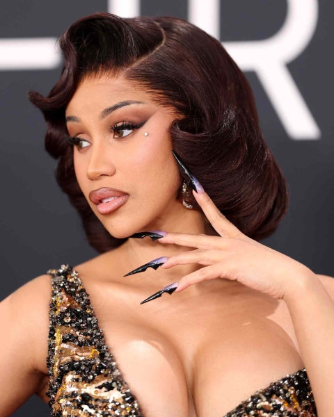 From Doechii to Chappell Roan, tonight's beauty looks pushed the boundaries of creativity. Scroll through all the best beauty looks from the 2025 Grammys.