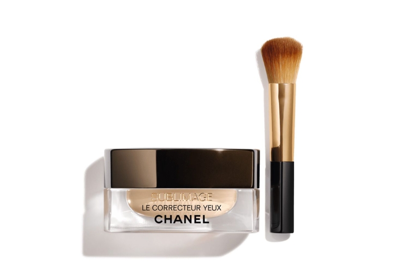 Jennifer Lopez’s 2025 Grammy Awards makeup look included Chanel’s Les Beiges Healthy Glow Foundation. Grab the foundation shoppers with mature skin say doesn’t settle into fine lines.